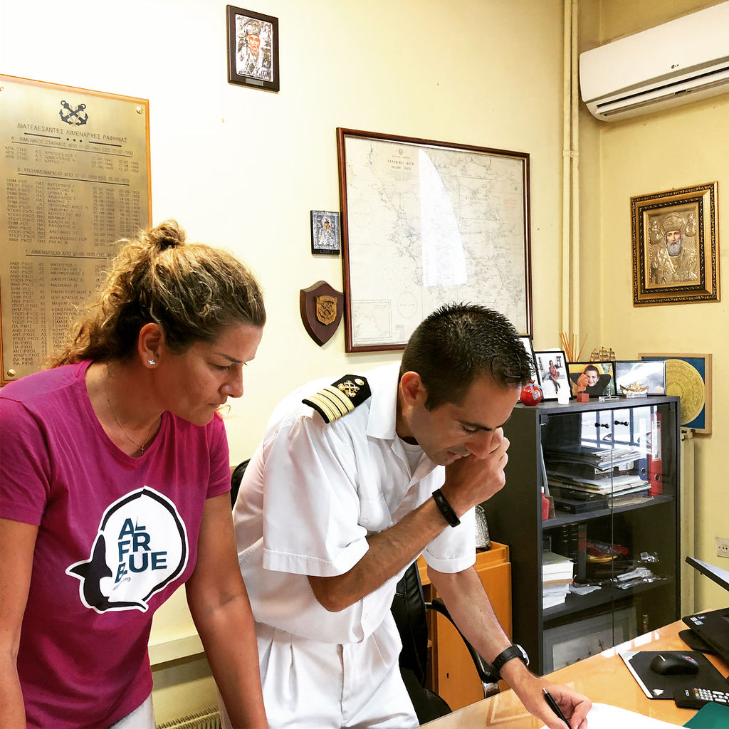 Το συγκλονιστικό βίντεο με τις έρευνες στη θαλάσσια περιοχή στο Μάτι