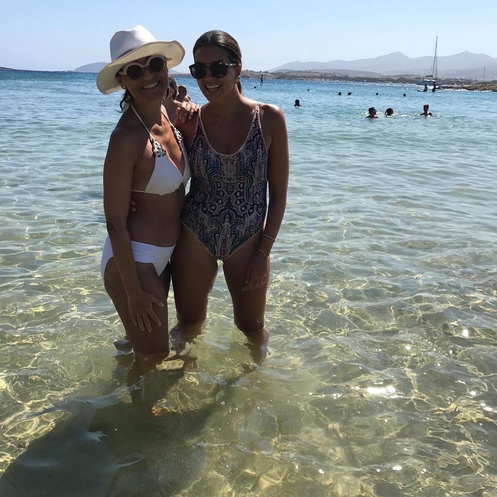 Τσιμτσιλή-Ζαχαρέα: Δείτε τις παρουσιάστριες με μαγιό και χωρίς φίλτρα! 