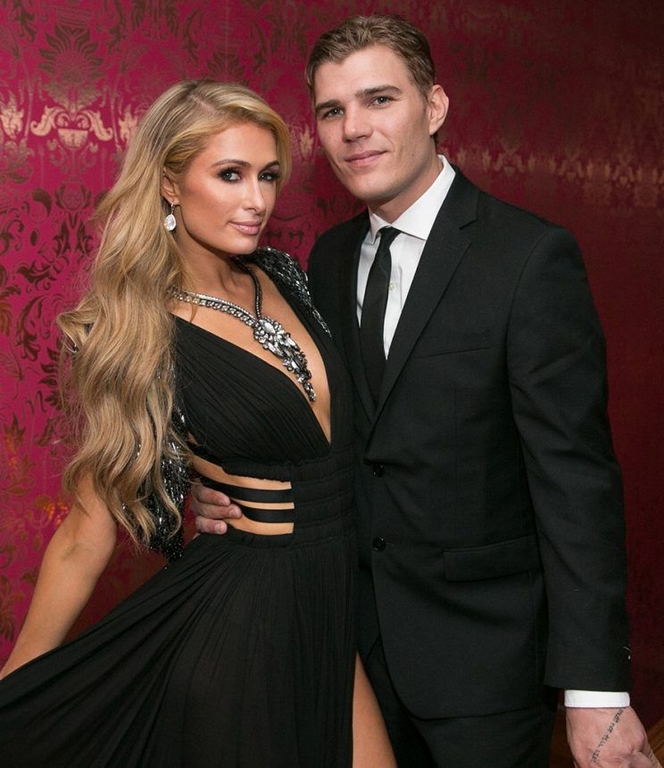 Paris Hilton: Αυτός είναι ο λόγος που καθυστερεί το γάμο της!