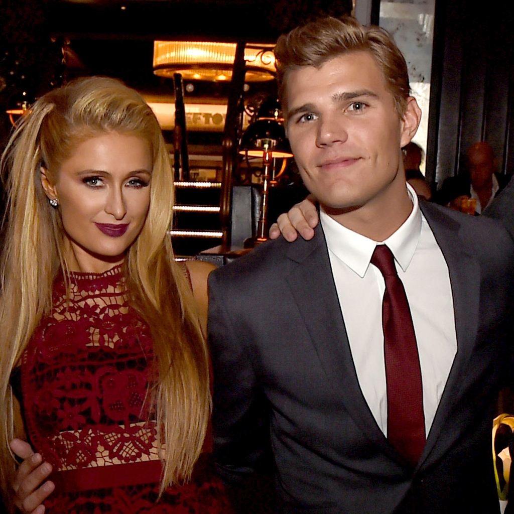 Paris Hilton: Αυτός είναι ο λόγος που καθυστερεί το γάμο της!