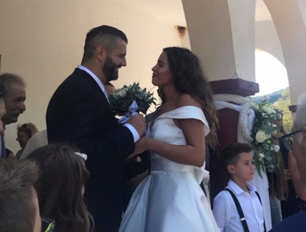 Κατερίνα Στικούδη - Βαγγέλης Σερίφης: Νέες φωτογραφίες από το γάμο τους
