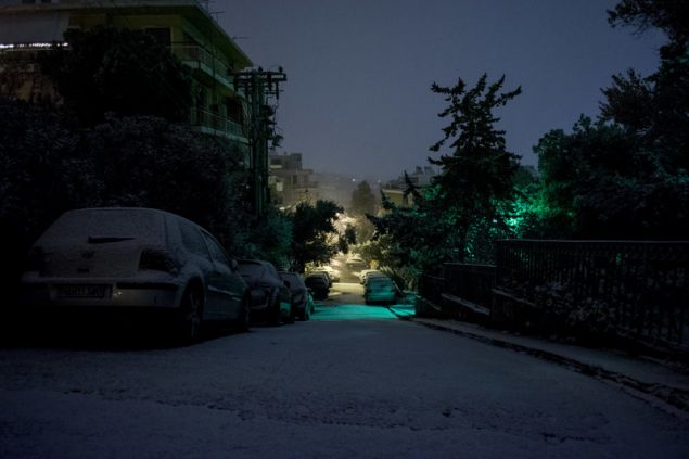 Το χιόνι έκανε την εμφάνισή του και στην Αθήνα