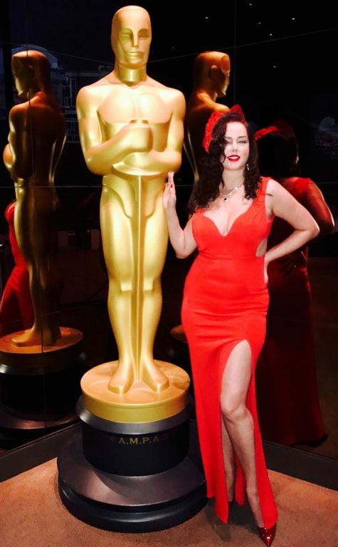 Η Δέσποινα Μοίρου ως άλλη Jessica Rabbit στα Oscars
