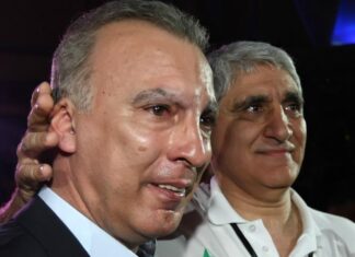ΝΙΚΟΣ ΓΚΑΛΗΣ: Τιμήθηκε ο άνθρωπος που ενέπνευσε γενιές και γενιές!
