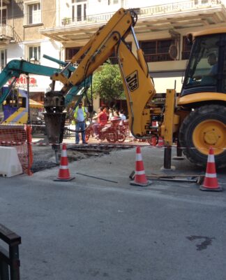 Τα έργα του μετρό προκάλεσαν κυκλοφοριακό χάος στο κέντρο του Πειραιά