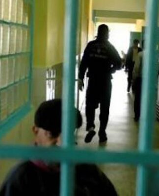 Συμπλοκή των «Πυρήνων» με αστυνομικούς στον Κορυδαλλό