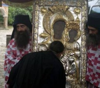 Θαυματουργή εικόνα της Παναγίας εγκατέλειψε…το Αγ. Ορος