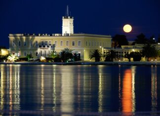 Πανσέληνος στον Πόρο