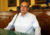 Ο Βασίλης Μιχαλολιάκος για τις κατεδαφίσεις στην πλαζ Φρεαττύδας