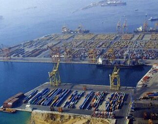 Σε ποια θέση παγκοσμίως βρίσκεται το λιμάνι του Πειραιά;