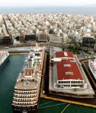 Ρεκόρ εξαετίας σε αφίξεις τουριστών από το λιμάνι του Πειραιά!