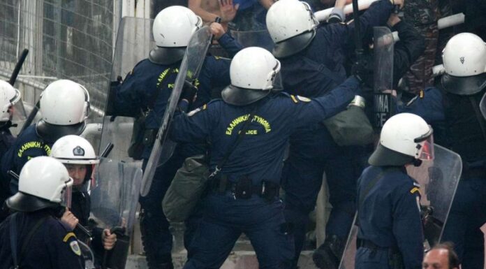 ΕΚΤΑΚΤΟ: Επεισόδια στη Νίκαια μεταξύ οπαδών
