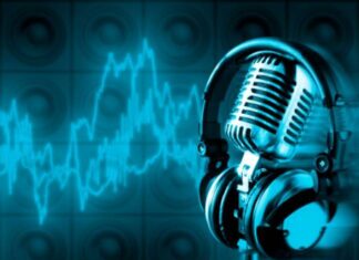 Στους 90.1 τα «Παραπολιτικά FM»
