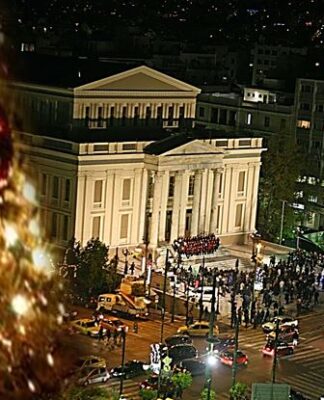 Δείτε πότε θα φωταγωγηθεί το Χριστουγεννιάτικο Καράβι και το δέντρο!