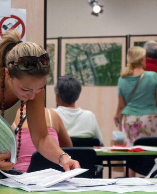 Στον Πειραιά το πρώτο κτηματολογικό γραφείο της χώρας