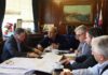 ΜΕΤΡΟ ΠΕΙΡΑΙΑ: Αλλαγή σχεδίων για τα έργα στα Μανιάτικα – Δίπλα στους καταστηματάρχες ο Δήμαρχος