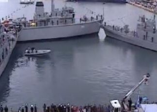 Με λαμπρότητα o εορτασμός των Θεοφανείων στον Πειραιά (Βίντεο + Φωτο)