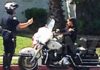Έτσι… γλυτώνεις το πρόστιμο από την τροχαία! (pics)