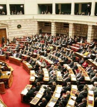 Νέο Κοινοβούλιο λόγω ευρωκάλπης τον Μάιο