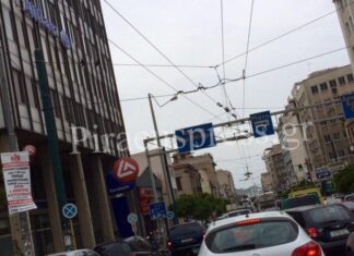 Κόλαση αυτήν την ώρα το κέντρο του Πειραιά