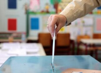 Άνοιξαν οι κάλπες για το β’ γύρο των Αυτοδιοικητικών εκλογών και των Ευρωεκλογών 2014