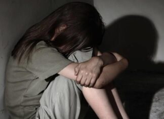 ΣΟΚ στο Μενίδι: Ανήλικη κατήγγειλε τον βιασμό της από γυναίκα Ρομά