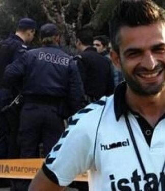 Έτσι τιμούν οι συνάδελφοί του τον Βασίλη – «Σαρώνει» η φωτογραφία