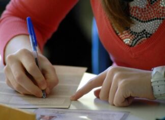 ΠΑΝΕΛΛΗΝΙΕΣ 2014: Πέφτει η αυλαία με τις «Αρχές Οικονομικής Θεωρίας»