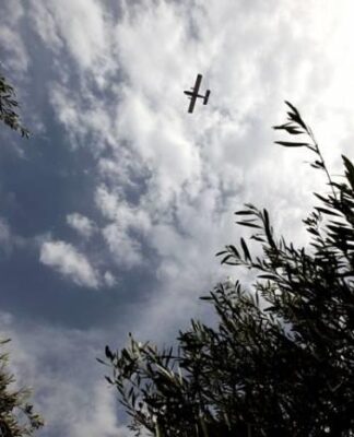 Σε εξέλιξη μεγάλη φωτιά στο Καματερό