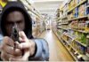 ΝΙΚΑΙΑ: Απόπειρα ληστείας σε μίνι μάρκετ – Υπολόγιζαν χωρίς…τον “ξενοδόχο” οι ληστές