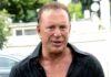 «Πάγωσαν» τον Mickey Rourke – Δείτε τι του έκαναν! (Βίντεο)