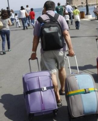Σχεδόν 10,5 εκατομμύρια οι τουρίστες το πρώτο επτάμηνο του 2014