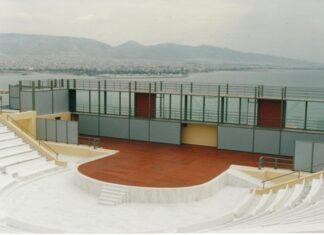 QUIZ: Πώς λεγόταν το Βεάκειο Θέατρο πριν πάρει τη σημερινή του ονομασία;