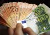 Οδοκαθαριστής βρήκε σε λαϊκή 4.200 ευρώ