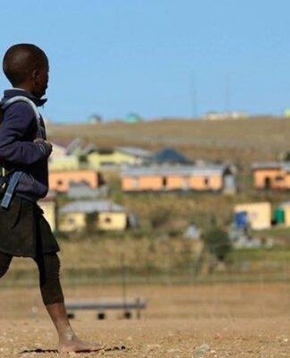 Unicef: 30 εκατομμύρια παιδιά δεν θα πάνε σχολείο