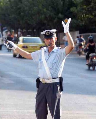 ΠΕΙΡΑΙΑΣ: Δείτε ποιοι δρόμοι θα κλείσουν λόγω της παρέλασης