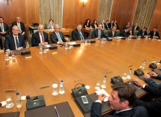 «Βαρύ» το κλίμα στο Υπουργικό Συμβούλιο