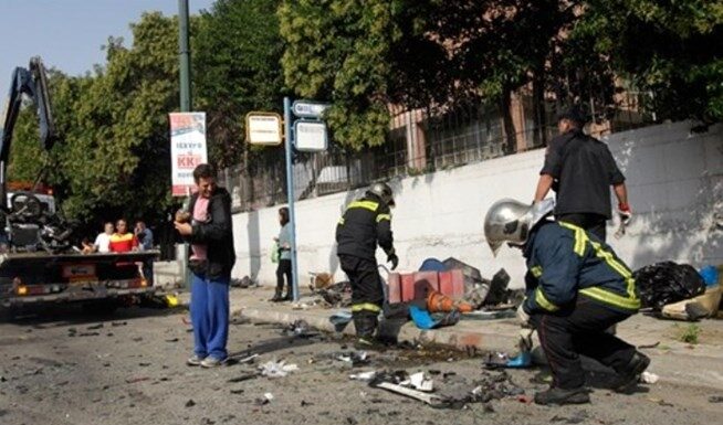 Κρίσιμη η κατάσταση της γυναίκας που ακρωτηριάστηκε στο τροχαίο