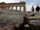 Πέφτουν τα βράχια της Ακρόπολης – Δείτε γιατί