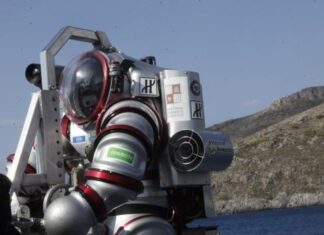 Η ρομποτική στολή των δυτών στο ναυάγιο των Αντικυθήρων (Βίντεο)