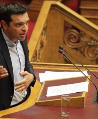 Τσίπρας: “Ούτε με τα κιάλια δεν βλέπετε τους 180 βουλευτές”