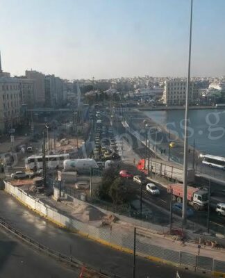 ΝΕΕΣ ΚΥΚΛΟΦΟΡΙΑΚΕΣ ΑΛΛΑΓΕΣ: Πρώτη μέρα εφαρμογής – Έντονο μποτιλιάρισμα στον Πειραιά (Φωτο)