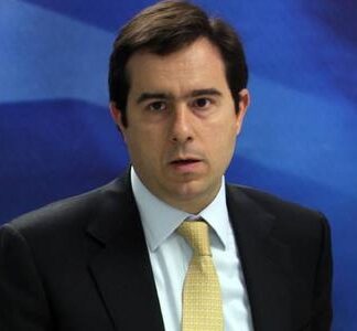 Ο Νότης Μηταράκης κέρδισε την εφημερίδα “Δημοκρατία”