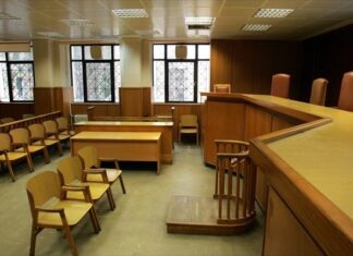 Ρόδος: Στο εδώλιο πατέρας για τον τραυματισμό του αβάπτιστου παιδιού του