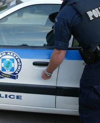 Συλλήψεις για λαθραίο καπνό ,ναρκωτικά και οπλοκατοχή