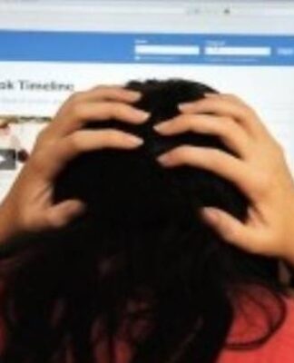Την εκβίαζε έχοντας βγάλει άσεμνες φωτογραφίες