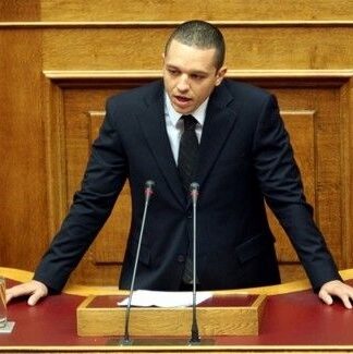 Στη Βουλή ο Ηλίας Κασιδιάρης
