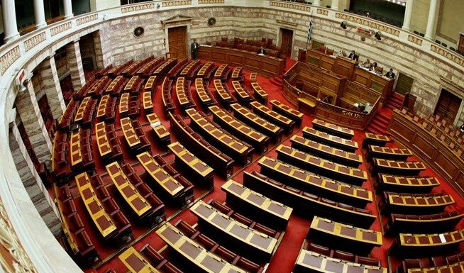 Τα “παρών” που η κυβέρνηση τα βλέπει “ναι”…