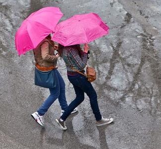 Χαλάει ο καιρός- Έρχονται βροχές και καταιγίδες