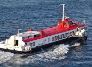 Ταλαιπωρία για τους επιβάτες «ιπτάμενου δελφινιού» στο Αγκίστρι